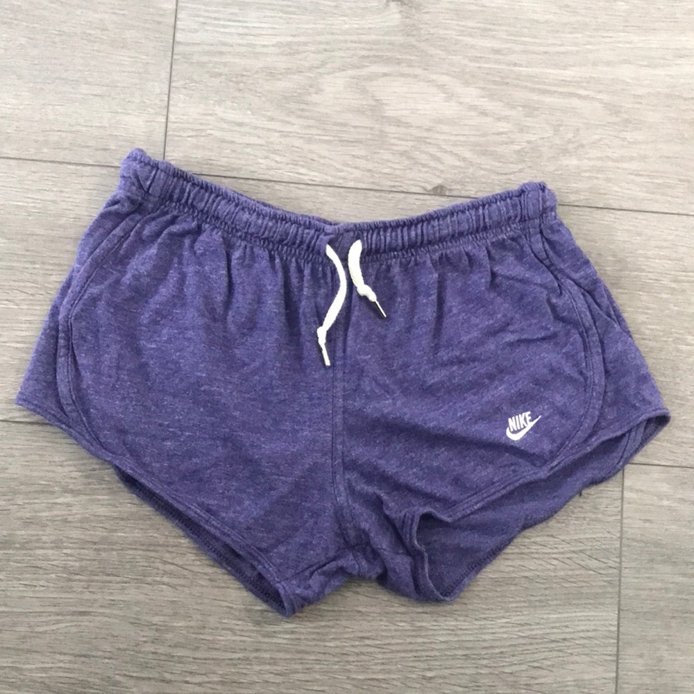 Nike women’s shorts | small